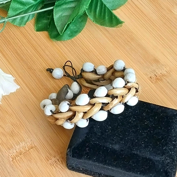 1PC Beautiful Woven Cowrie Shell Beaded Bracelet - Picture 4 of 11